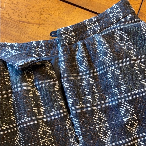 New Wool Blend AKRIS Switzerland Skirt - Picture 4 of 8